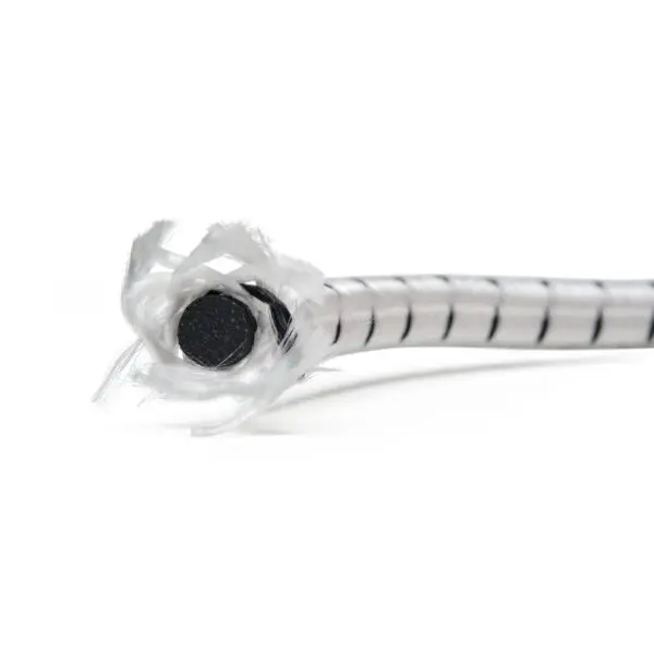 Marine and extreme conditions shock cord cut, polyester yarn with mono thread rubber core